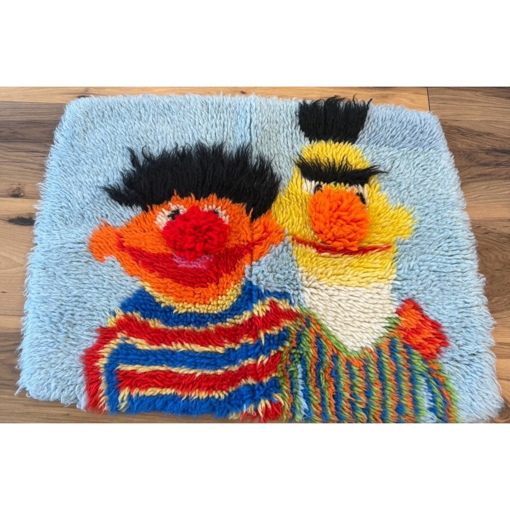 Sesame Street Ernie And Bert Handmade Latch Hook Rug 20 X 27 Very Rare